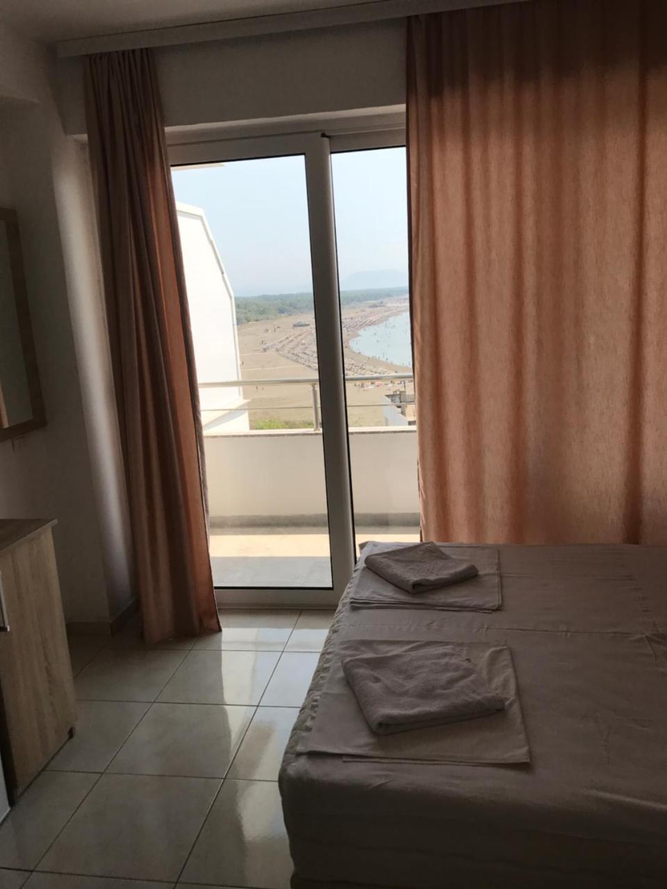 Hotel La Rosa Negra 乌尔齐尼 外观 照片