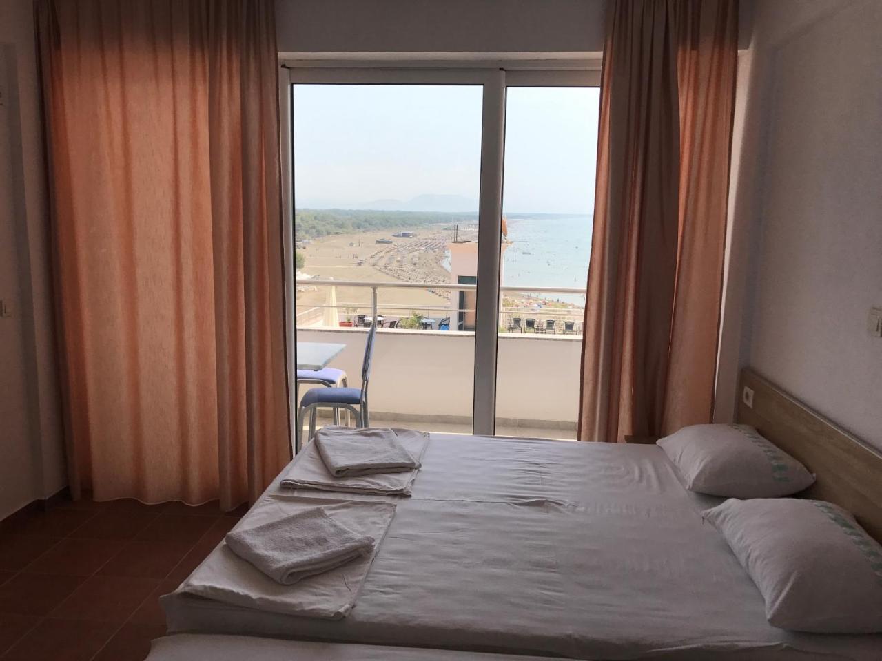 Hotel La Rosa Negra 乌尔齐尼 外观 照片